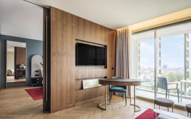 Renaissance Porto Lapa Hotel