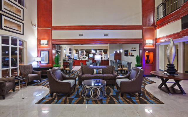 OYO Townhouse Oklahoma City Penn Square