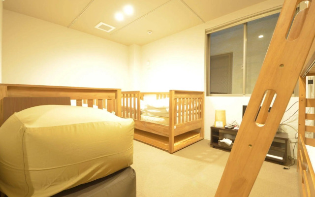 Yadokari Namba Hostel
