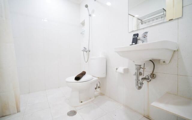 Homey 2Br With Extra Room At Taman Beverly Apartment