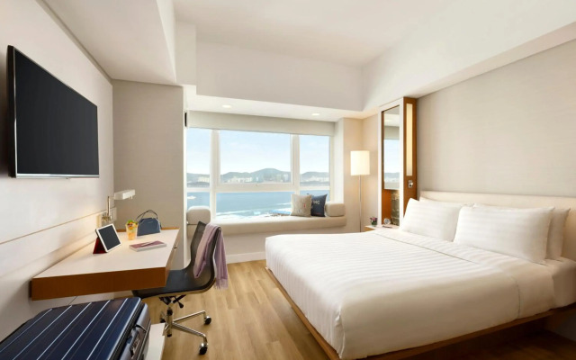 JEN Hong Kong by Shangri-La