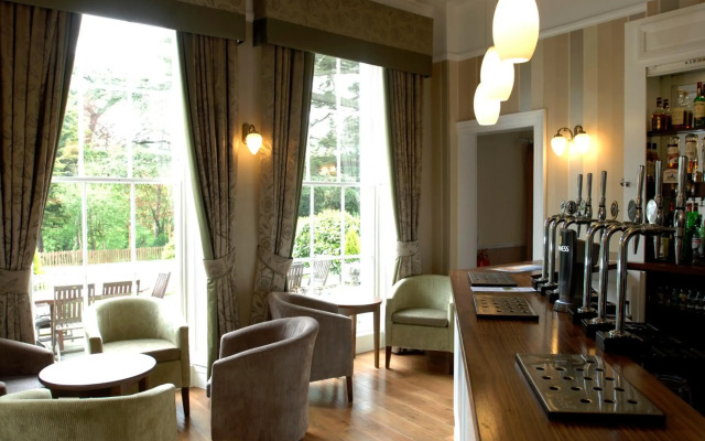 Lysses House Hotel