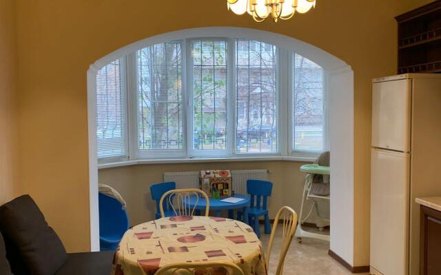 Apartments on Partizanskaya street 1B building 5