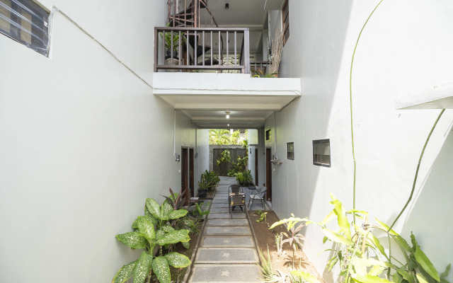Super OYO 2417 Panen House