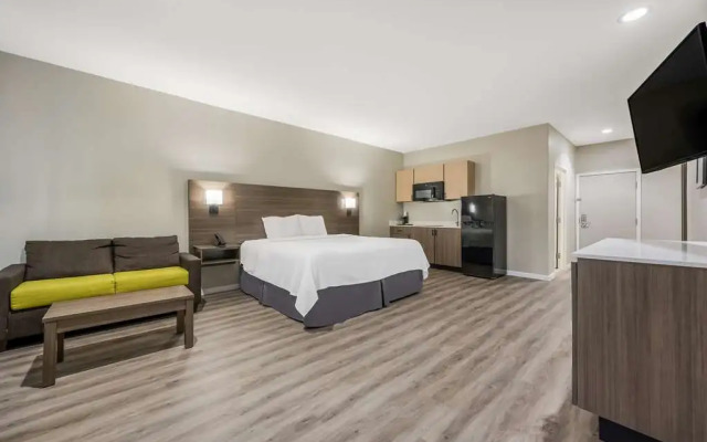 SureStay Studio by Best Western Conroe Downtown
