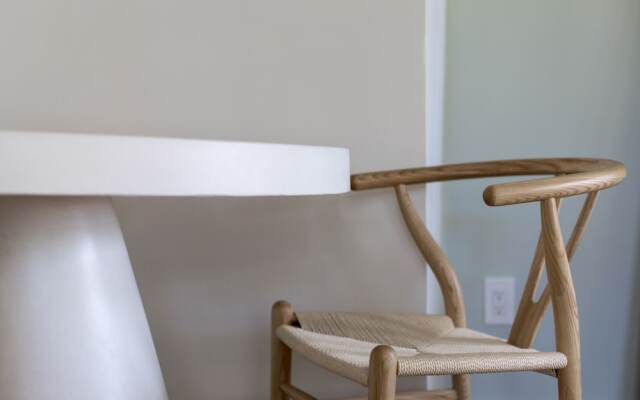 The Grandview Collection - Newark