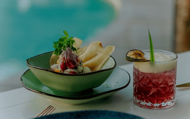 Madeiro Beach Hotel And Resort