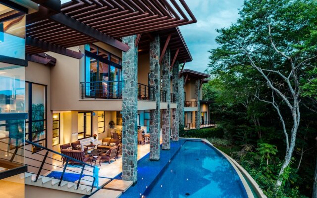 Casa Pericos 5 Br home in Peninsula Papagayo by RedAwning