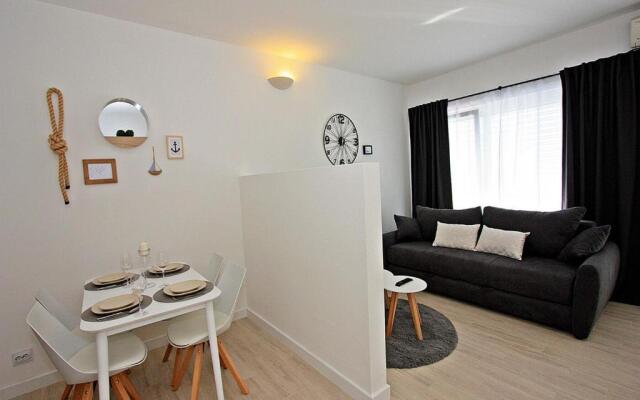 Apartments Tomy