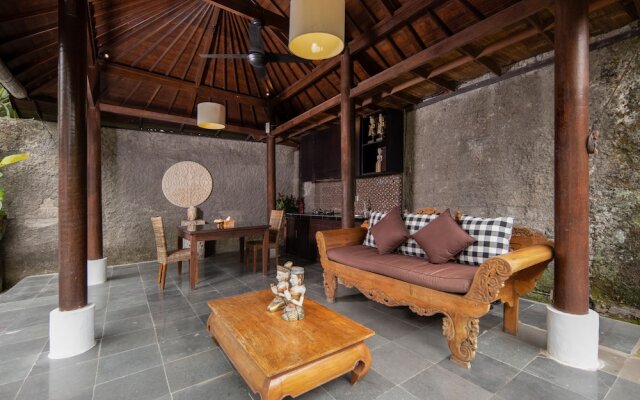 Ubud Raya Villa