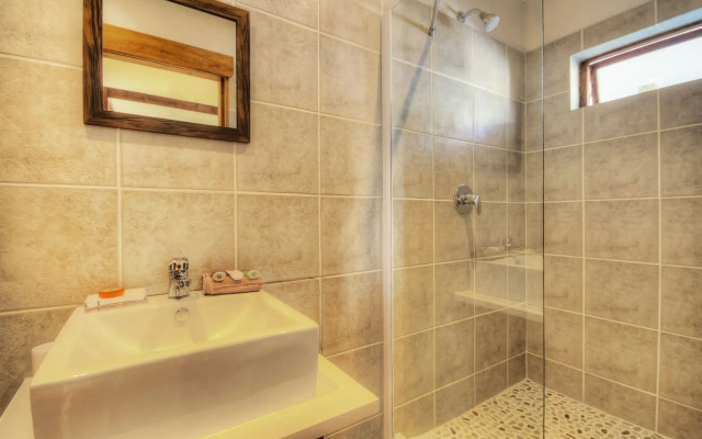 Nut Grove Boutique Hotel