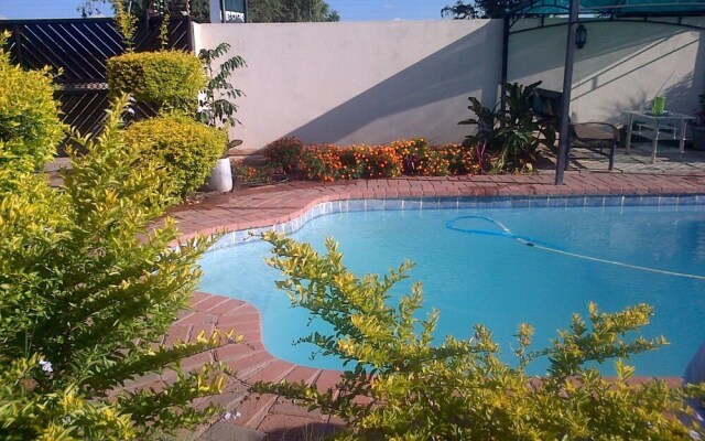 Comfort Palace Guesthouse