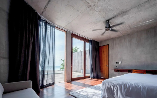 Vows Villa Beachfront