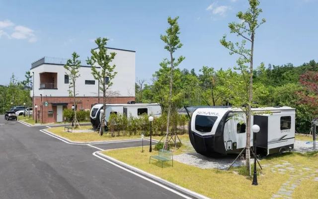 Sokcho Supuro Caravan