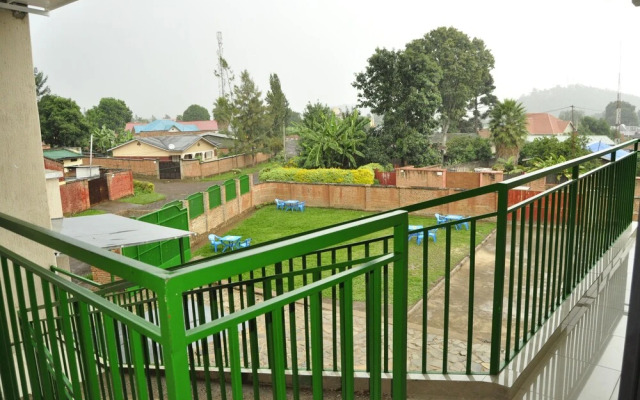 Fidos Guest House