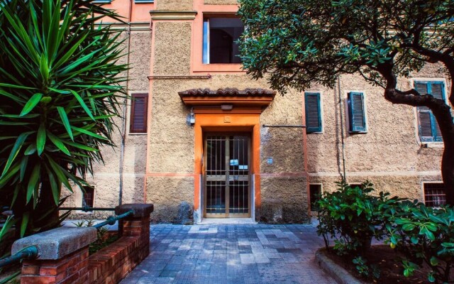 Romantic Flat With Large Terrace Close to S. Peter