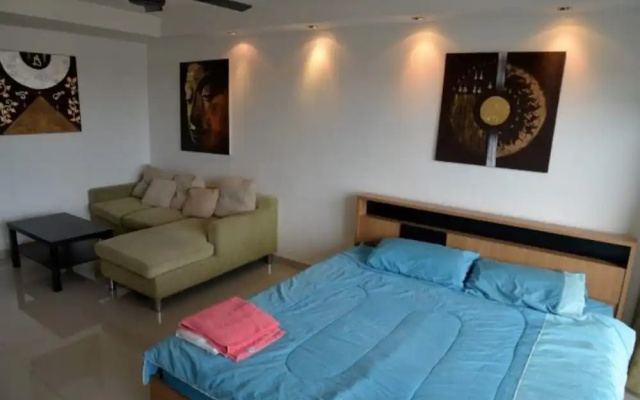 Pattaya Plaza Floor 6