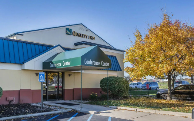 Holiday Inn Express Perrysburg (i-75)