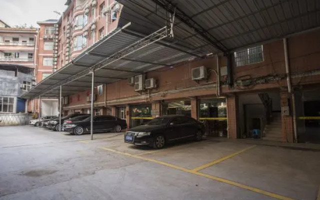 Dynasty Hotel (Chongqing Qianjiang Branch)