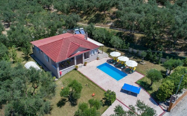 Zante Luxurious Villa-Private Heated Pool & Big Garden
