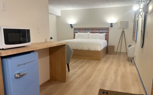 Explorer Rest & Recreation