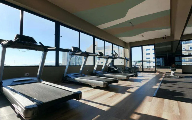 Regatta Living Condos