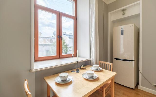 DeRent Aparts (ДеРент Апартс) на улице Караванная 3/35