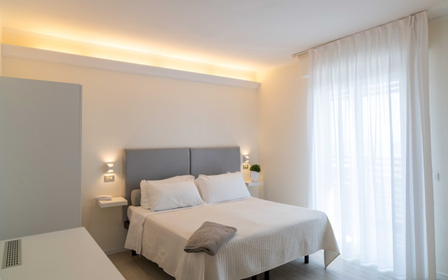 Kiss Beachfront Hotel & Restaurant