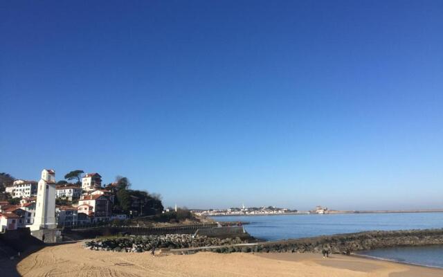 Appartement les pieds dans l'eau