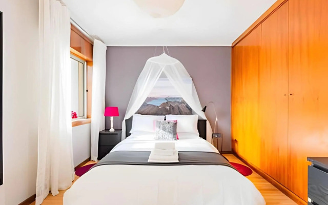 Stunning View Apartament by BnbHost