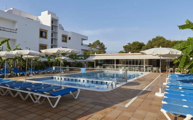 Invisa Aparthotel Casa Luis