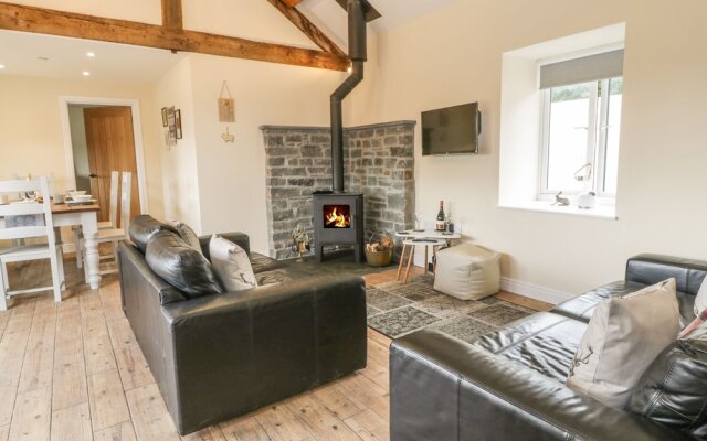 Rhianwen, Plas Moelfre Hall Barns