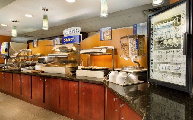 Holiday Inn Express and Suites Manassas by IHG