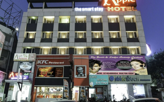 Apple Hotel By OYO Rooms