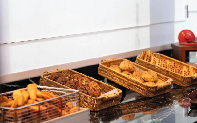 Wanda Moments Urumqi Railway Station