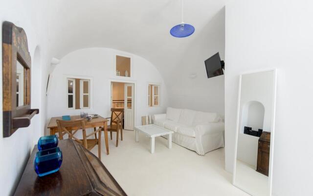 Agapi Cave House