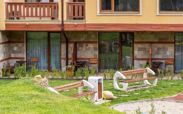 Pirin Sense Apartment Complex