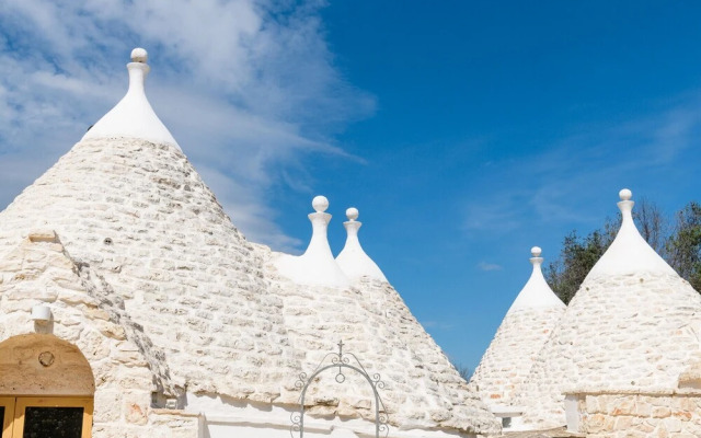 Trulli Isabella by Wonderful Italy