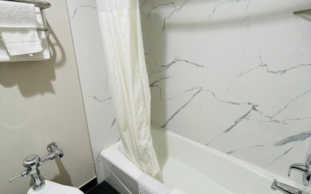 Studio 6 Suites – Mesquite, TX – Gross Rd.