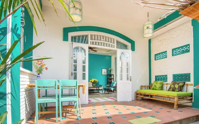 Sunnybeautiful 2-bdr apartment An Bang