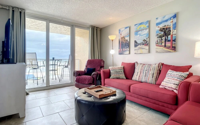 Oceania Beach Club Beachfront Condos