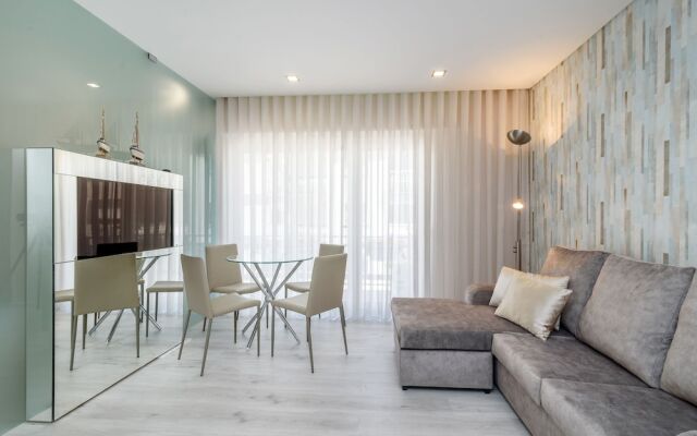 Parede Deluxe Apartment