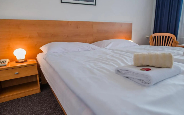Hotel Adamantino