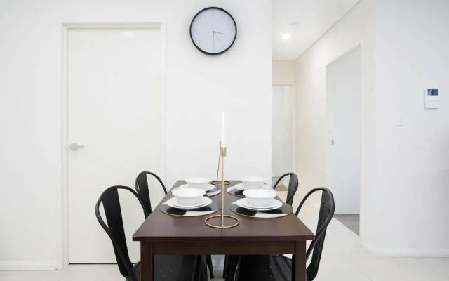 Boutique Apartment - Nearby Transport & Mall