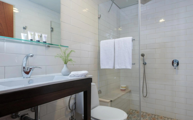 Embassy Hotel Tel Aviv