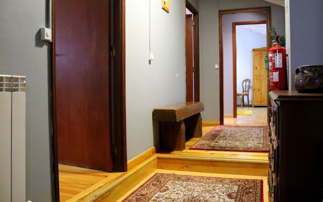 Alojamentos Estrela Peles