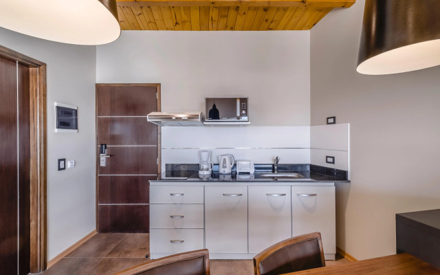 Aguila Mora Suites & Spa