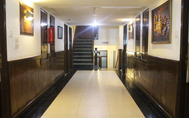 OYO 969 Hotel Khanna Palace