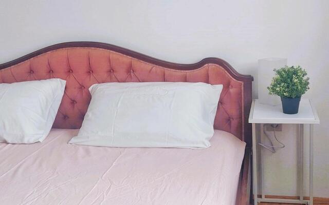 Janina - Comfortable - A1