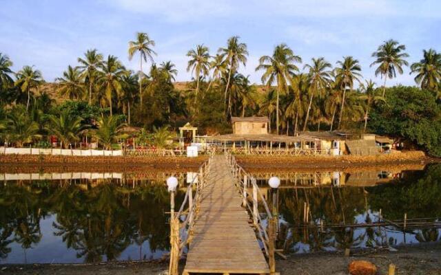 Sea Paradise Bamboo Beach Huts
